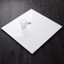 Messe og Udstillings gulv 100x100 cm - Hvid Højglans inklusiv underlag og Alu lister