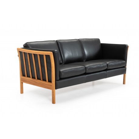 Hjort Knudsen – Classic tremmesofa
