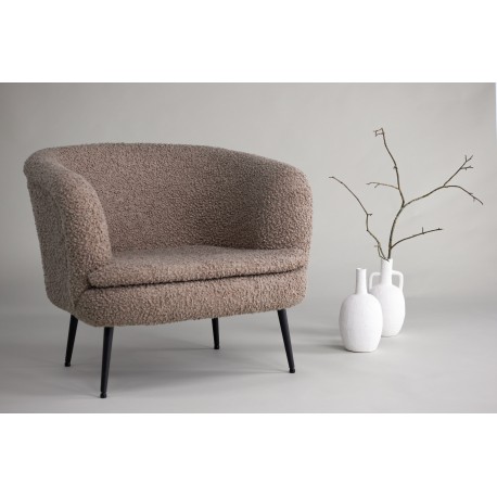 Nordkoster lænestol, m. armlæn - beige bamsestof polyester og sort stål