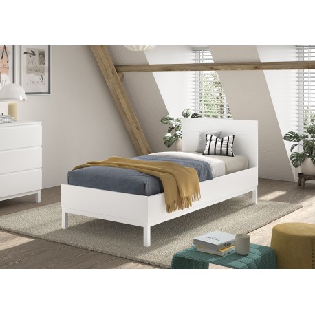 Børneværelses-sæt Eva 90 x 200 cm – hvid seng, garderobeskab, skrivebord og natbord